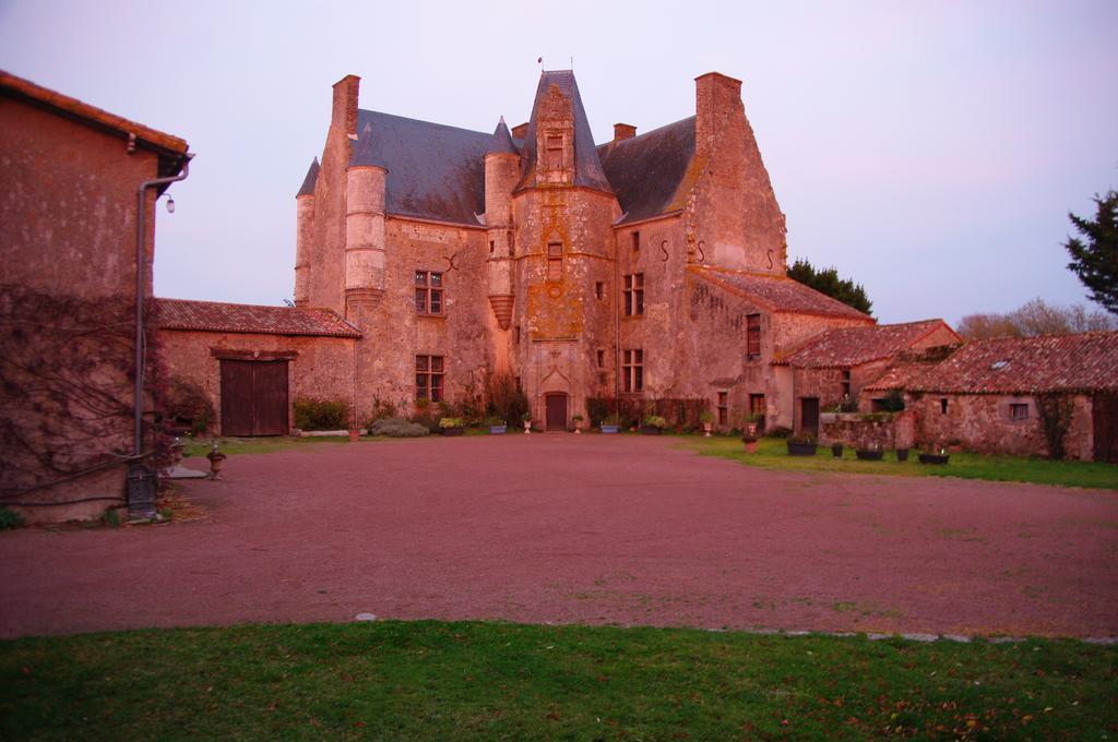 Готель Chateau De Vermette La Chapelle-Gaudin Екстер'єр фото